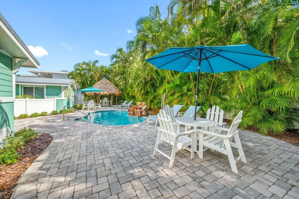 3007 AVENUE E #B Bradenton Beach, FL 34217