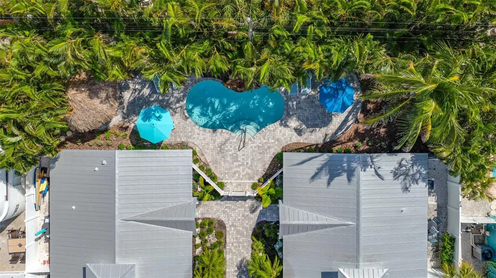 3007 AVENUE E #B Bradenton Beach, FL 34217