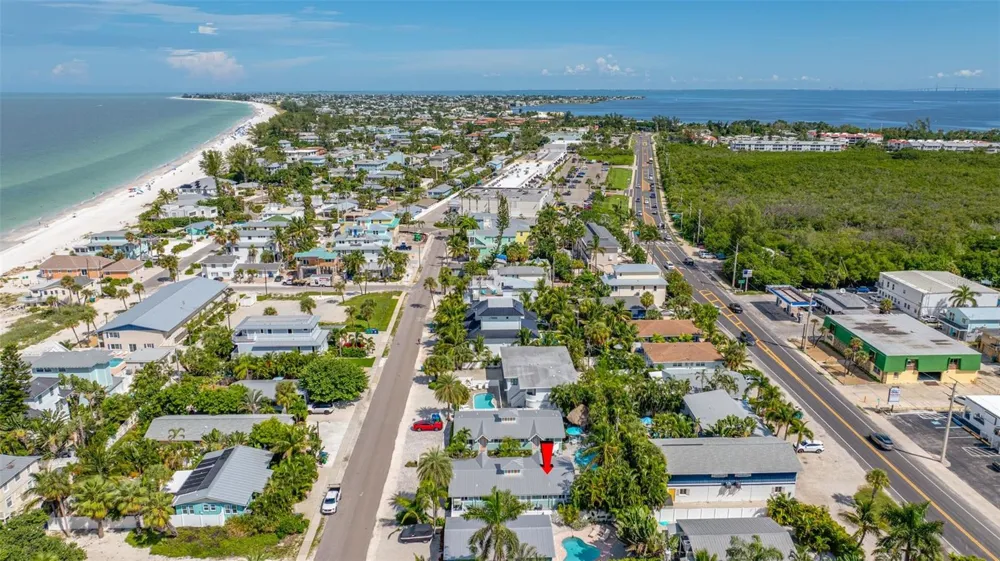 3007 AVENUE E #B Bradenton Beach, FL 34217