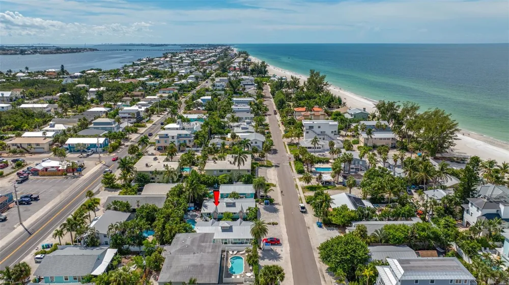 3007 AVENUE E #B Bradenton Beach, FL 34217