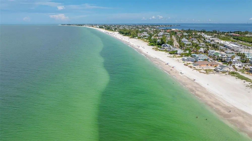 3007 AVENUE E #B Bradenton Beach, FL 34217