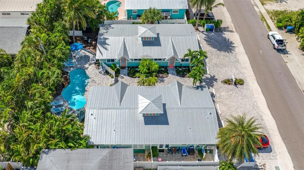 3007 AVENUE E #B Bradenton Beach, FL 34217