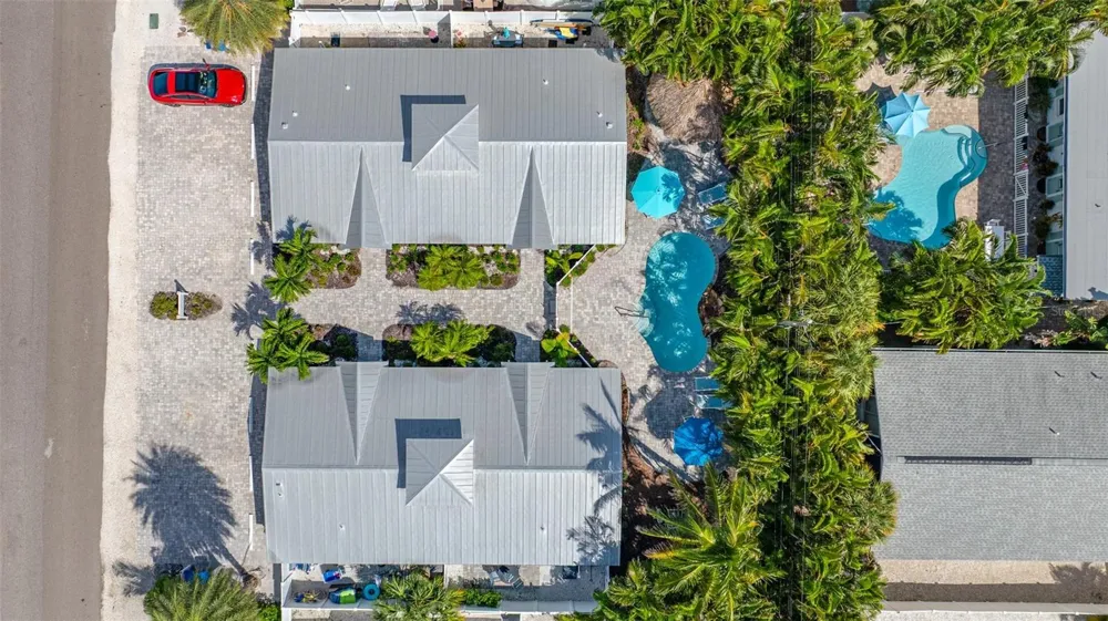 3007 AVENUE E #B Bradenton Beach, FL 34217