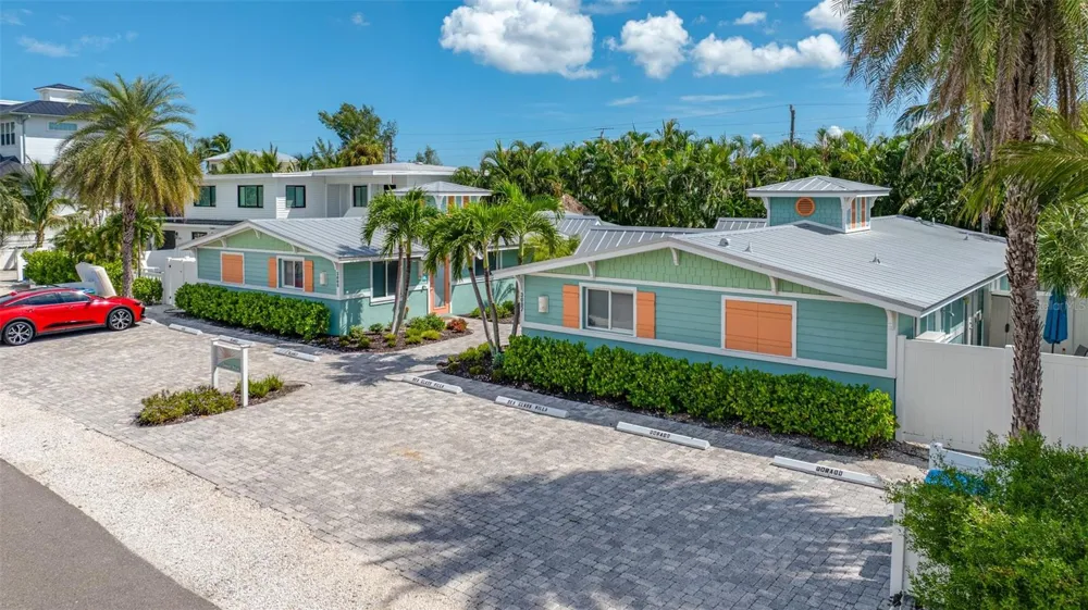 3007 AVENUE E #B Bradenton Beach, FL 34217