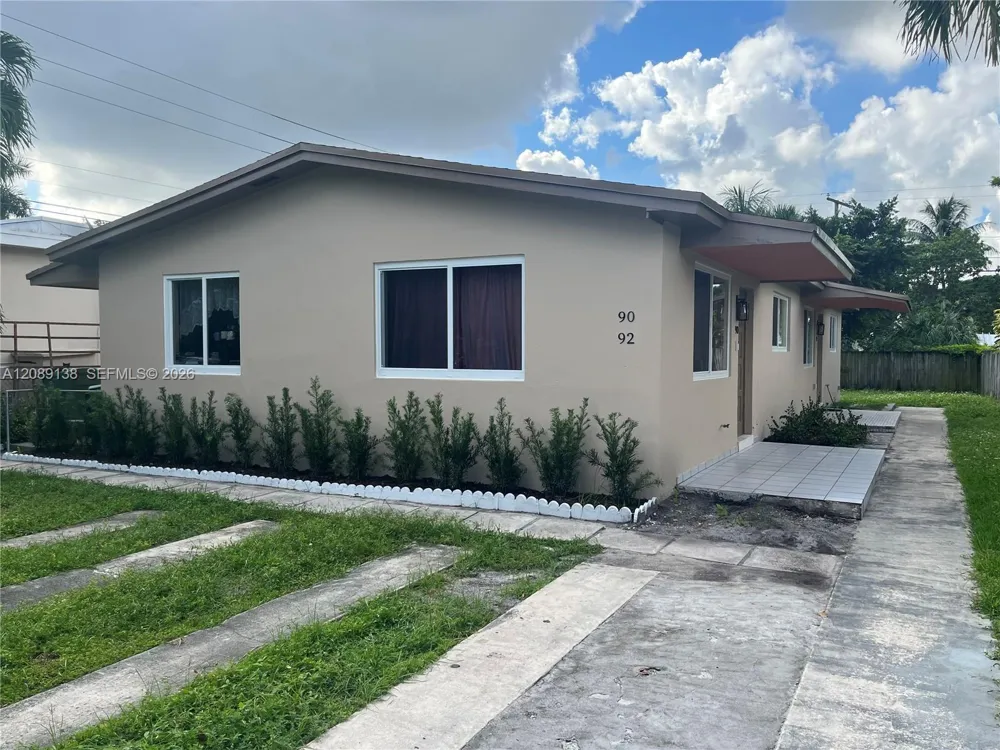 92 E 15th St #1 Hialeah, FL 33010
