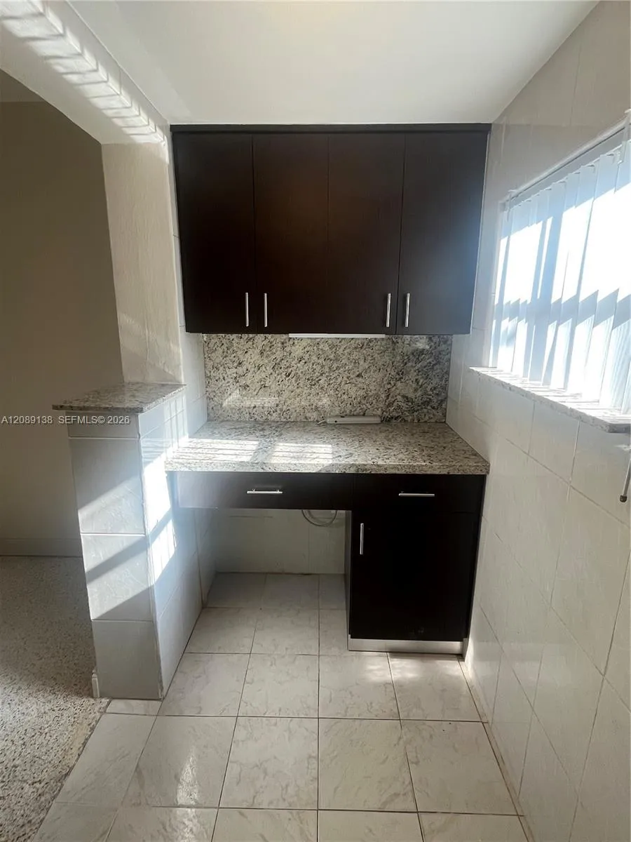 92 E 15th St #1 Hialeah, FL 33010