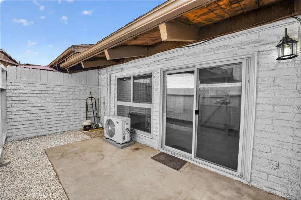 5068 Lakeview Yorba Linda, CA 92886