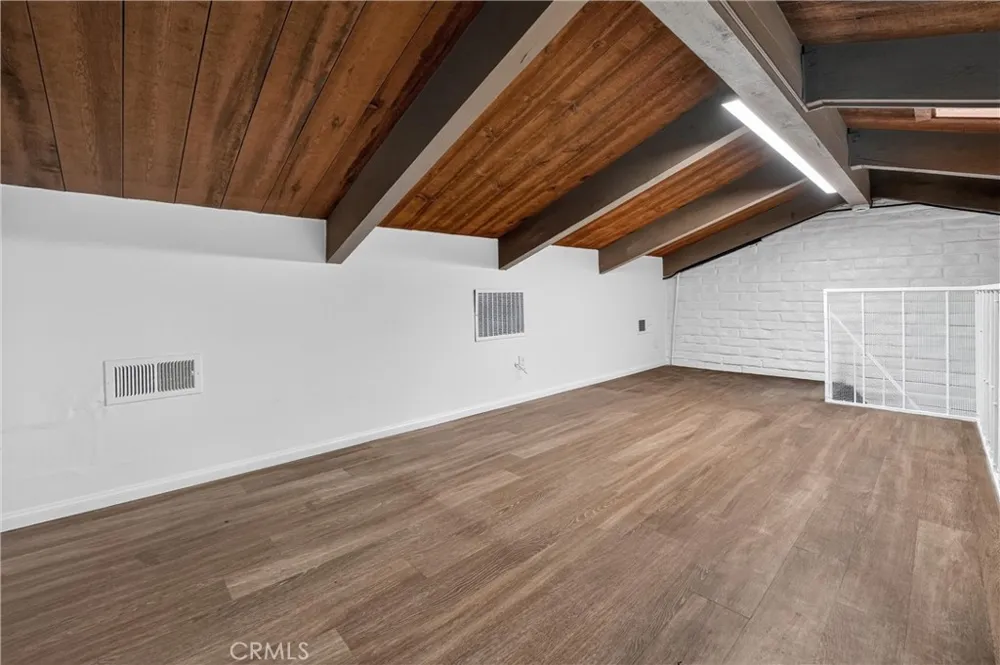 5068 Lakeview Yorba Linda, CA 92886