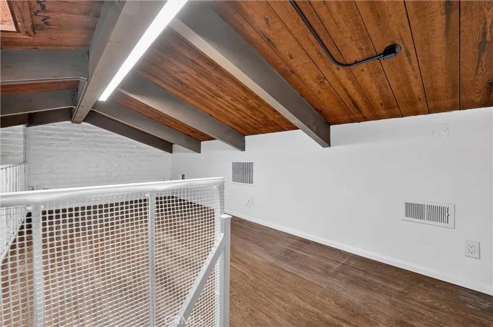 5068 Lakeview Yorba Linda, CA 92886