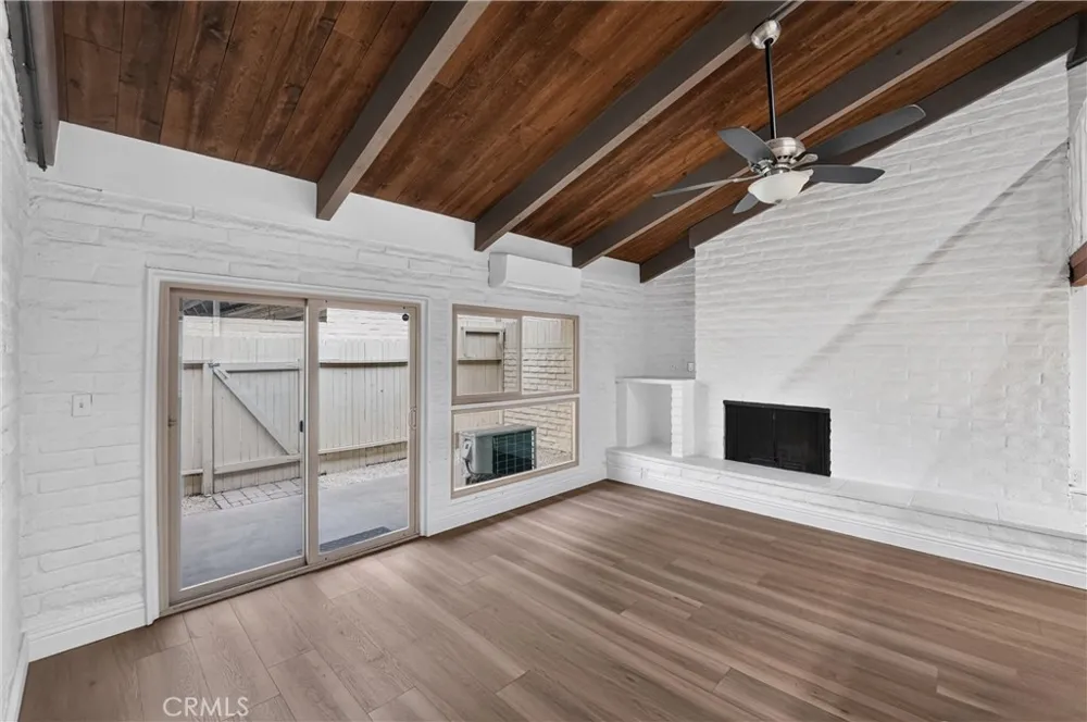 5068 Lakeview Yorba Linda, CA 92886