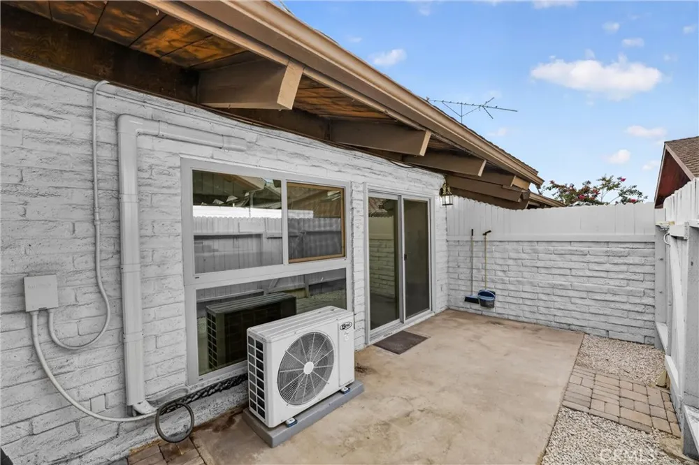 5068 Lakeview Yorba Linda, CA 92886