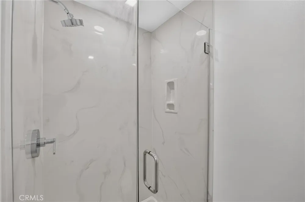 5068 Lakeview Yorba Linda, CA 92886