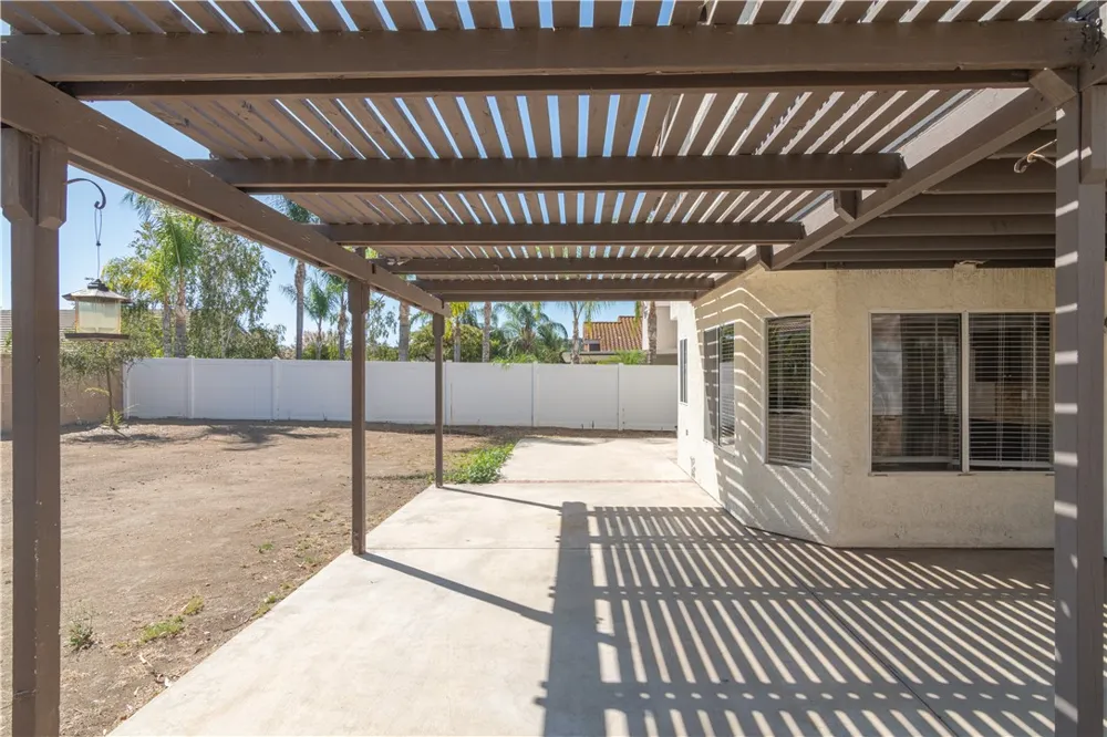 36194 Toulon Murrieta, CA 92562