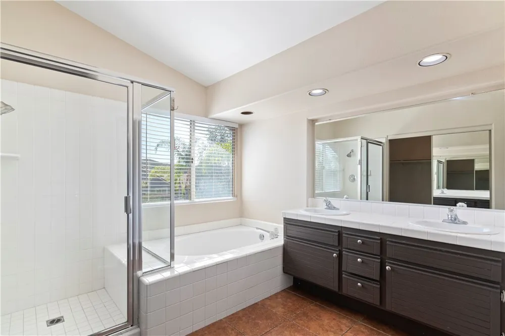 36194 Toulon Murrieta, CA 92562