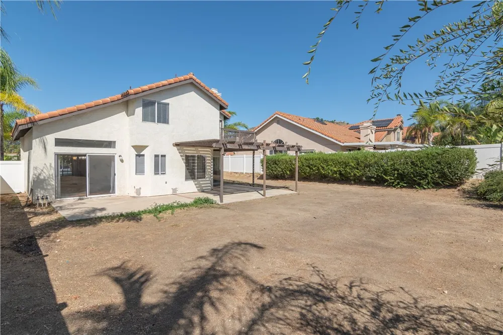 36194 Toulon Murrieta, CA 92562