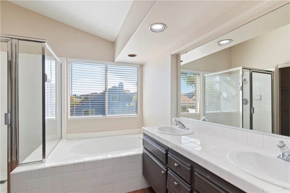 36194 Toulon Murrieta, CA 92562
