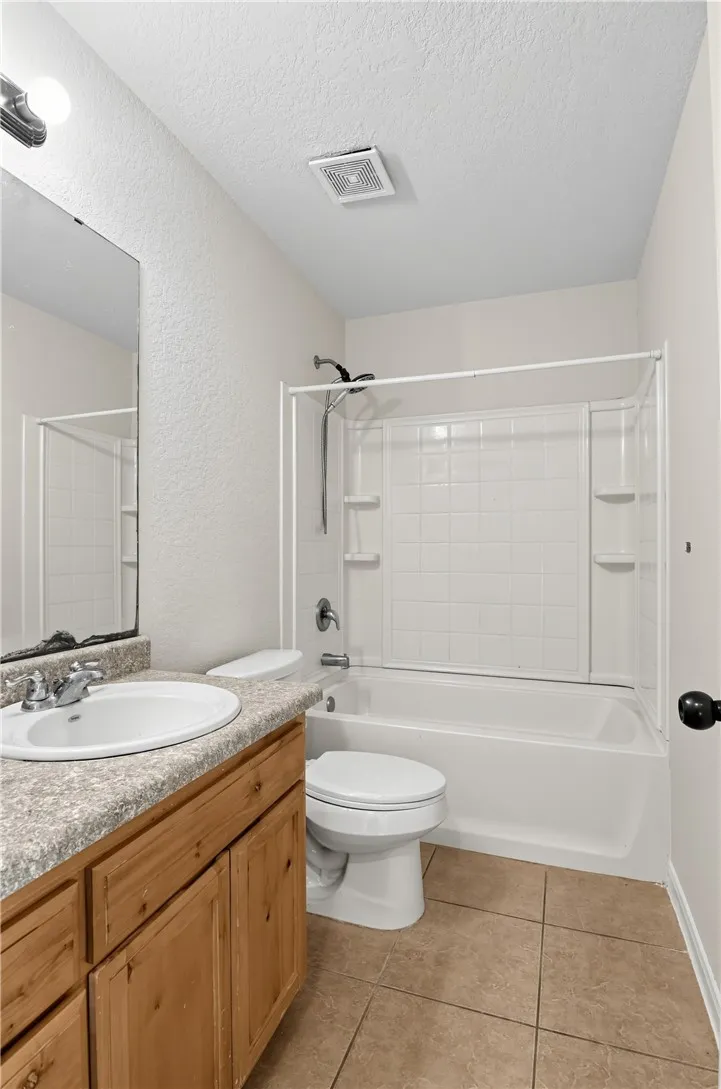 5769 Grand Lake Circle Robstown, TX 78380