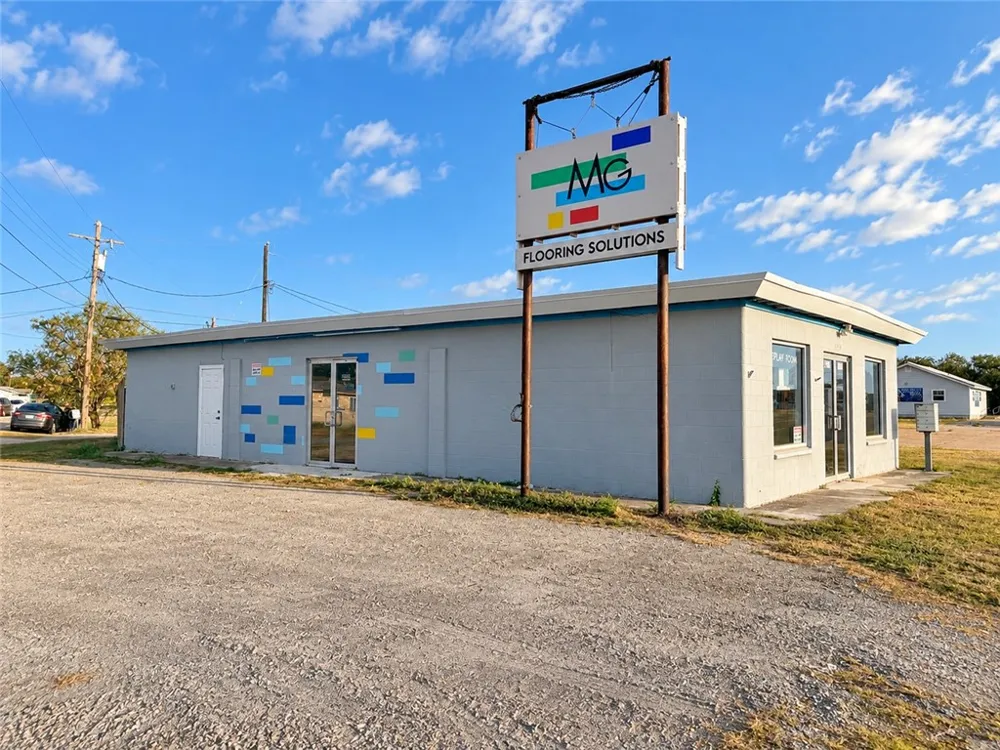 2590 Main Street Ingleside, TX 78362