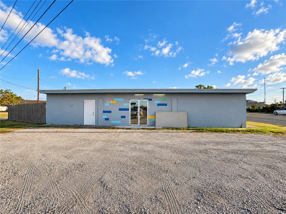 2590 Main Street Ingleside, TX 78362