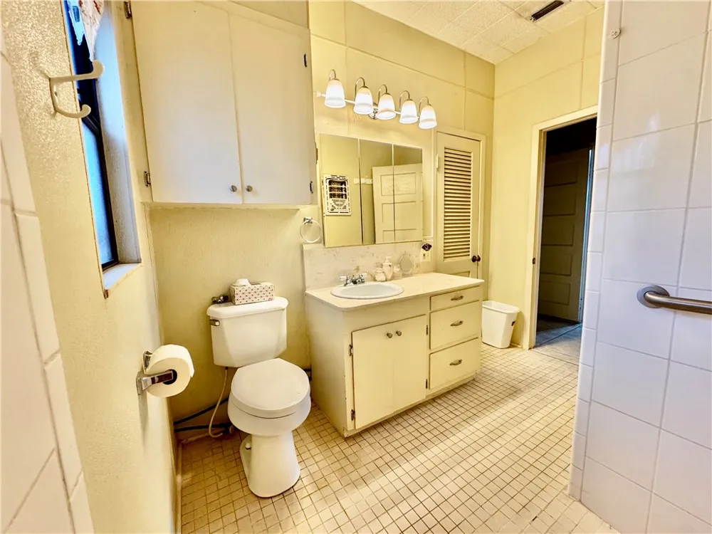1773 Main Street Concepcion, TX 78418