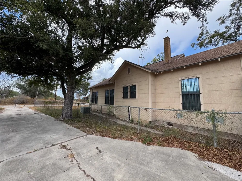 1773 Main Street Concepcion, TX 78418