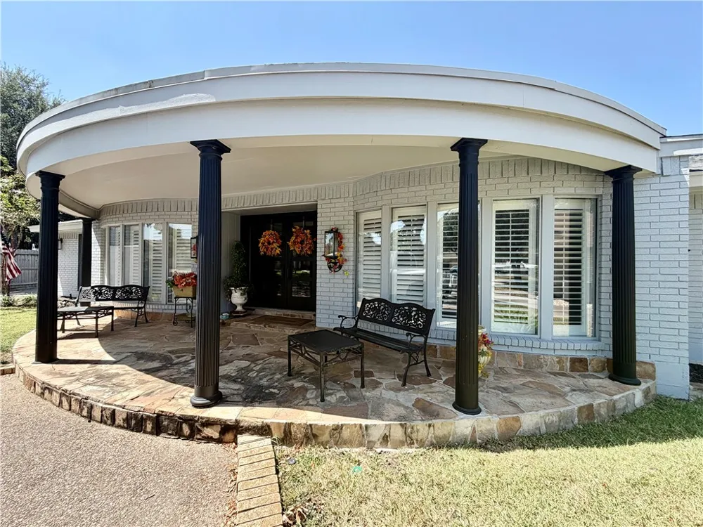 5017 Lost Creek Circle Corpus Christi, TX 78413