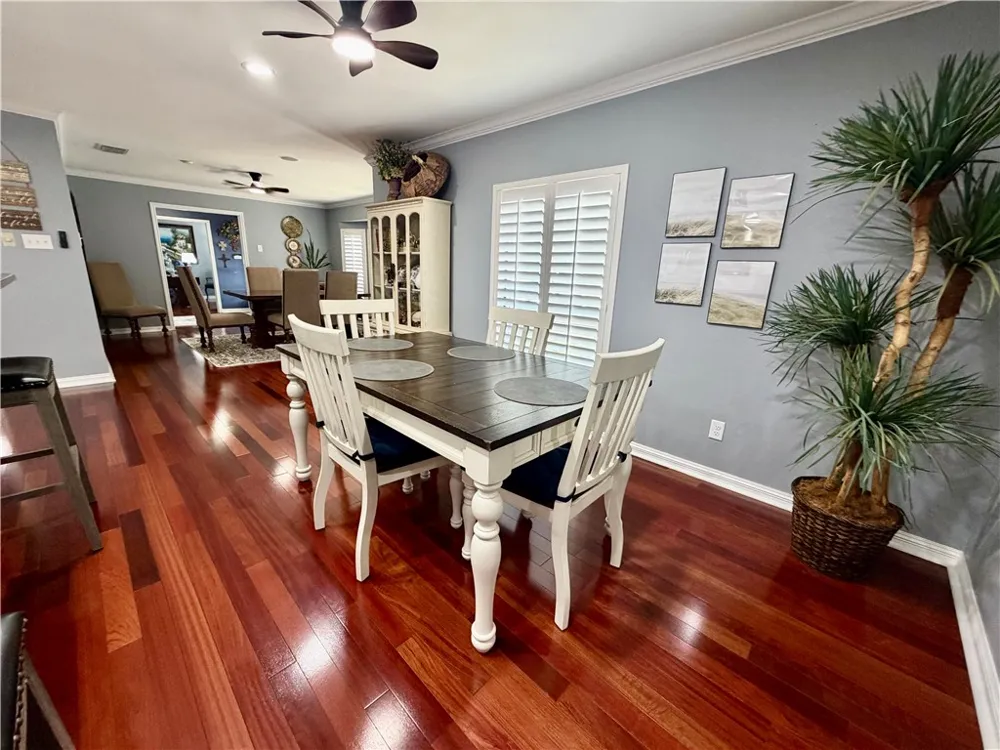 5017 Lost Creek Circle Corpus Christi, TX 78413