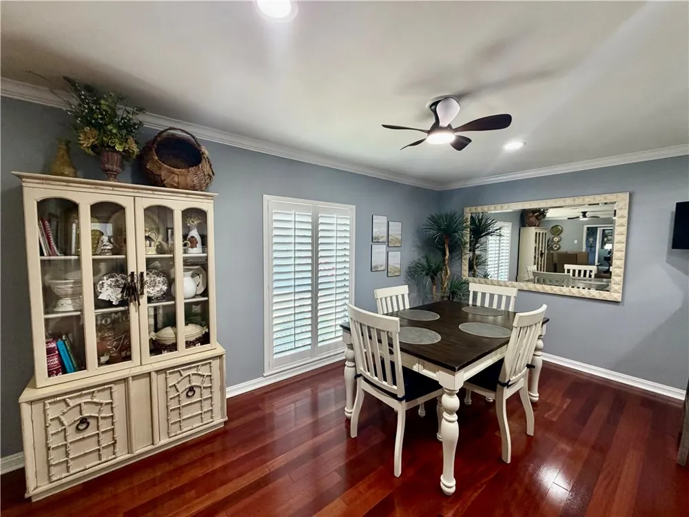5017 Lost Creek Circle Corpus Christi, TX 78413