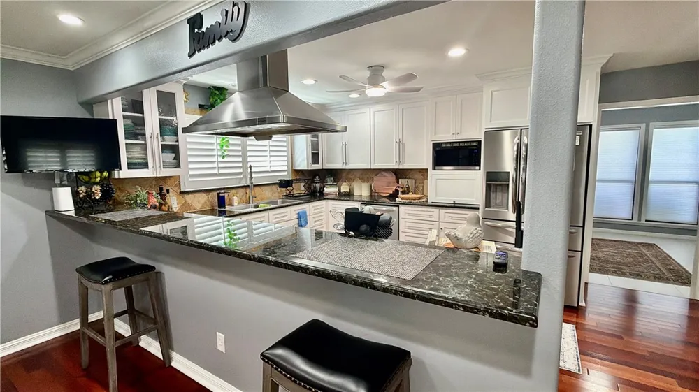 5017 Lost Creek Circle Corpus Christi, TX 78413