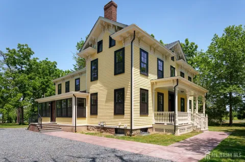784 Ridge Road