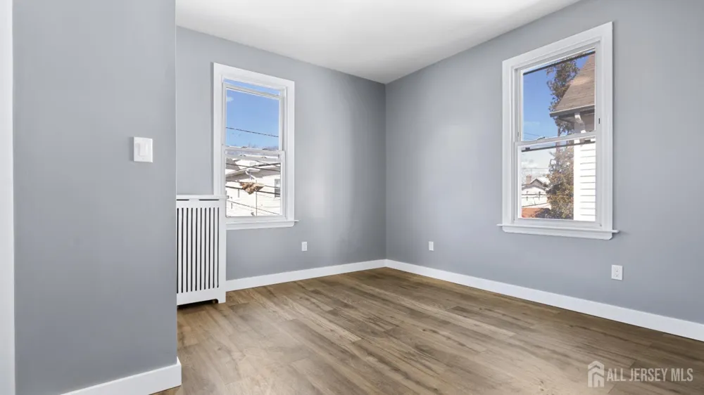 19 Newfield Street East Orange, NJ 07017