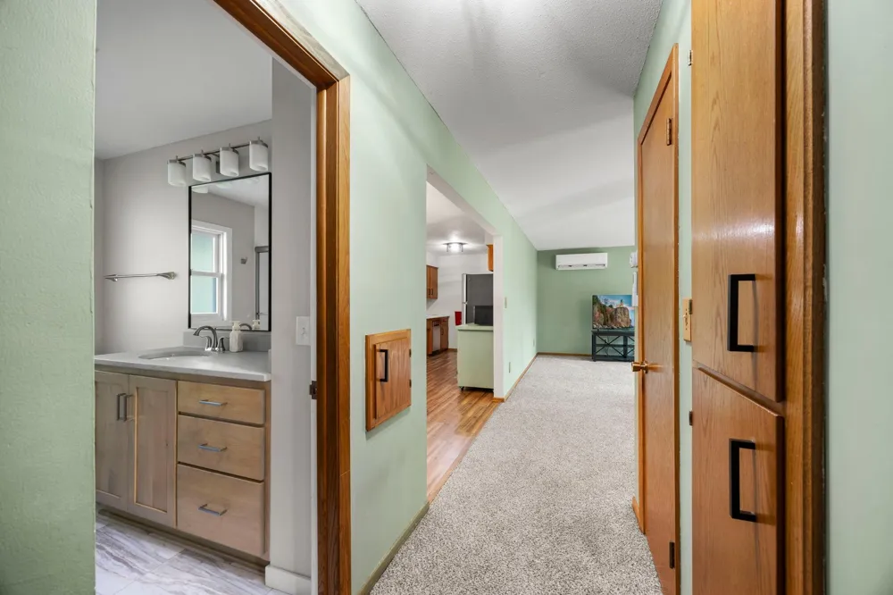 26496 Forli Avenue Wyoming, MN 55092