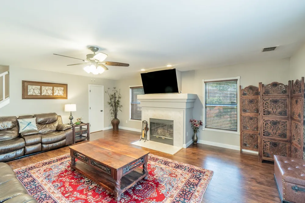 2016 Brazos Drive Corinth, TX 76210
