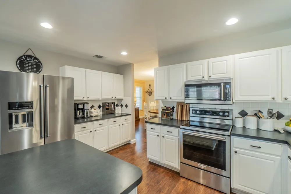 2016 Brazos Drive Corinth, TX 76210