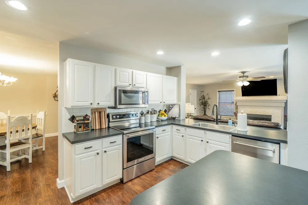2016 Brazos Drive Corinth, TX 76210