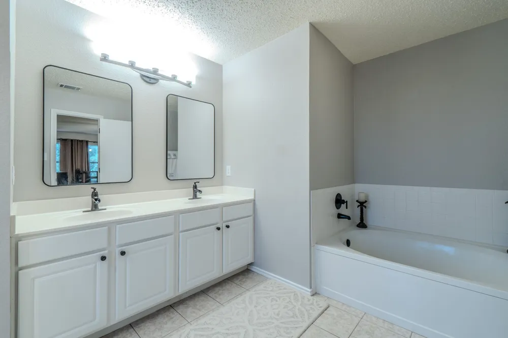 2016 Brazos Drive Corinth, TX 76210