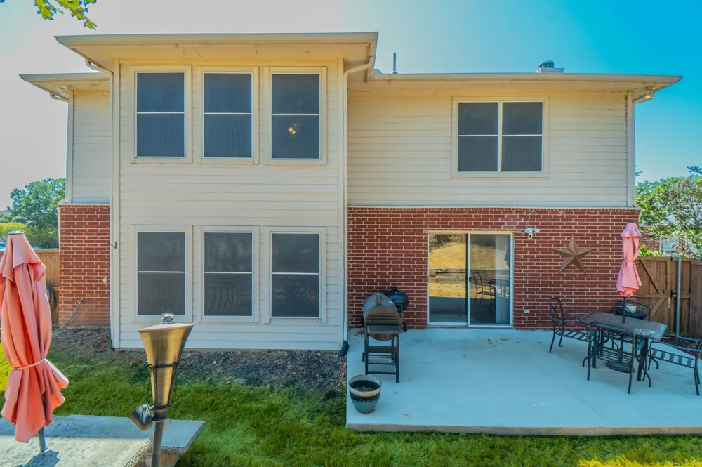 2016 Brazos Drive Corinth, TX 76210
