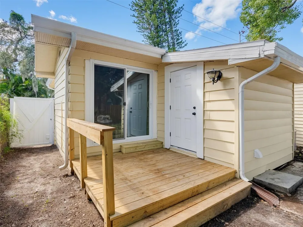 2017 BETTY LANE Clearwater, FL 33755