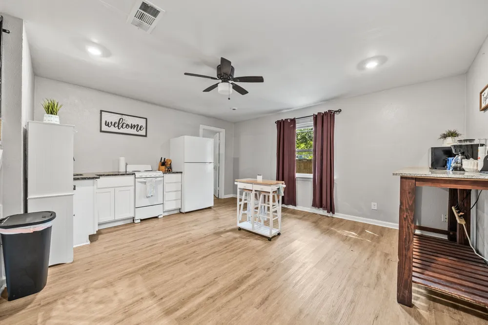 2807 Cain Boulevard Dallas, TX 75211