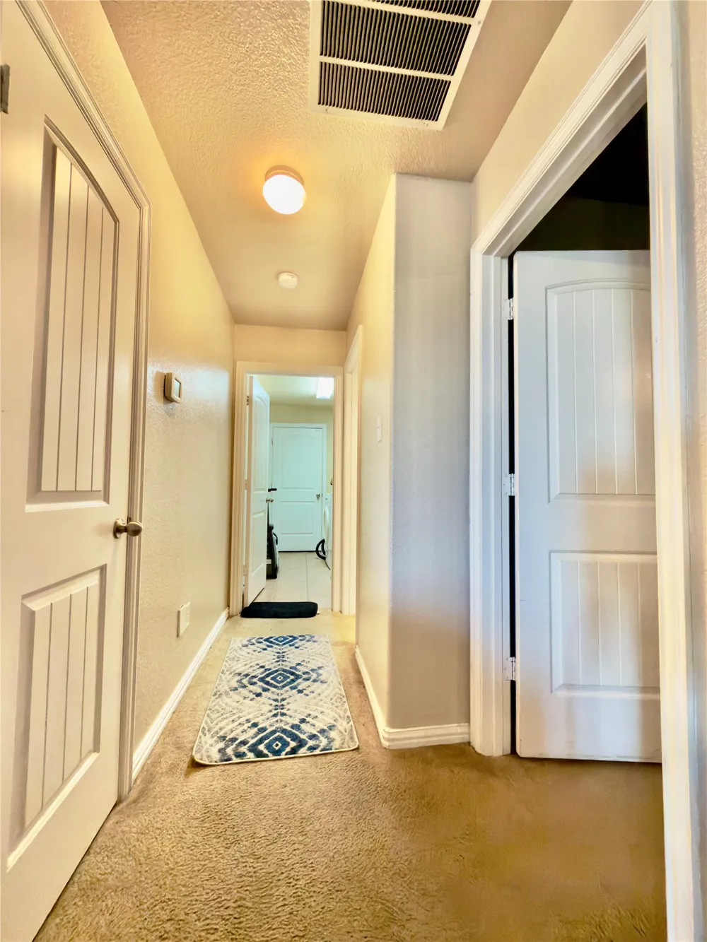 632 Rolling Hills Lane DeSoto, TX 75115