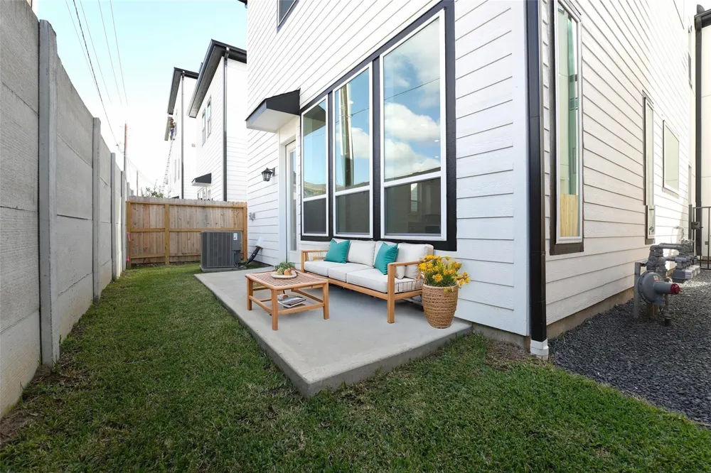 2706 Grand Fountains Drive #G Houston, TX 77054