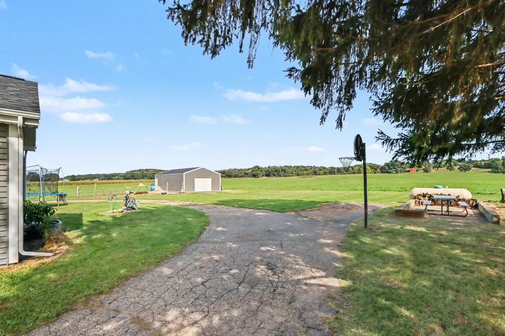 35545 County Road 669 Decatur, MI 49045
