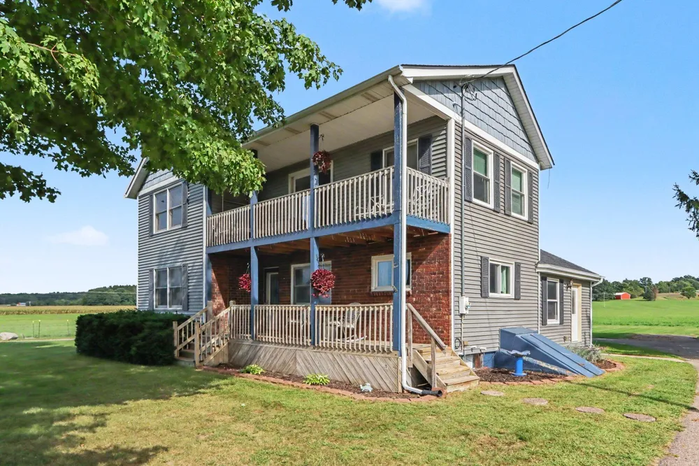 35545 County Road 669 Decatur, MI 49045