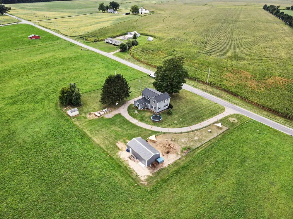 35545 County Road 669 Decatur, MI 49045