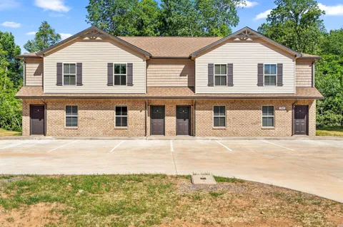 260 Smithson Lane #B