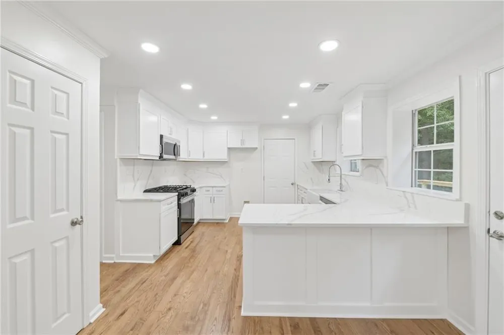 2890 Northcliff Drive Suwanee, GA 30024