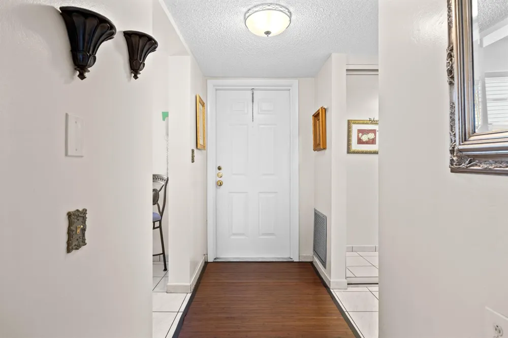 4000 NW 44th Avenue #315 Lauderdale Lakes, FL 33319