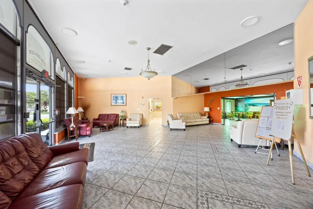 4000 NW 44th Avenue #315 Lauderdale Lakes, FL 33319