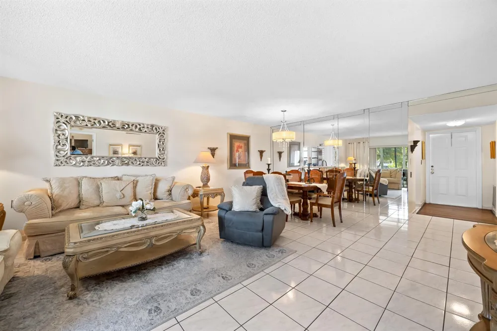 4000 NW 44th Avenue #315 Lauderdale Lakes, FL 33319