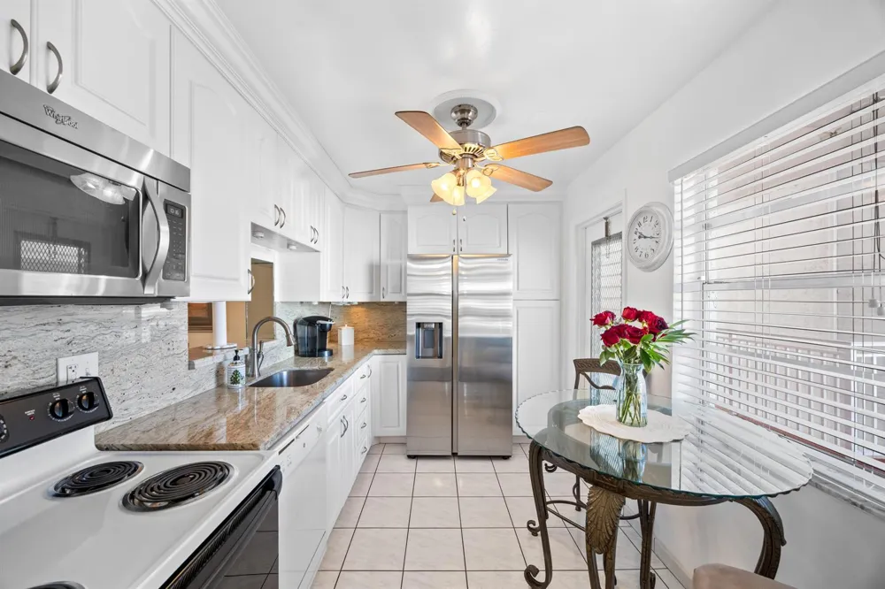 4000 NW 44th Avenue #315 Lauderdale Lakes, FL 33319